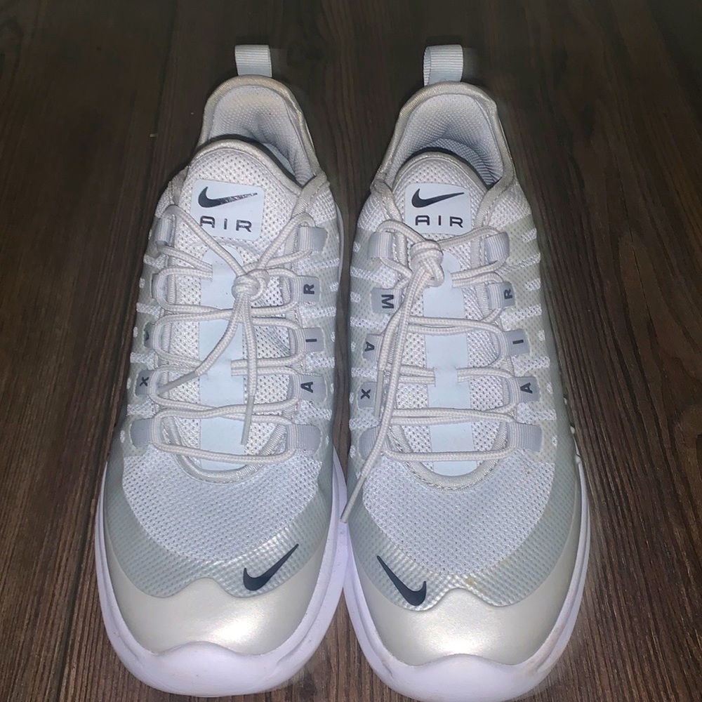 Nike Air Max Women Running shoes Size 10 Brand new